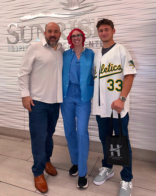 Food Delivery with Vic from LVincidents + Tori of Sunrise Hospital Las Vegas 1